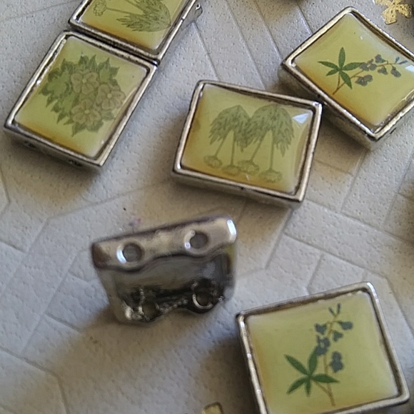 Vintage lot of bracelet pendant necklace botany flower picture metal beads boho - Picture 3 of 3